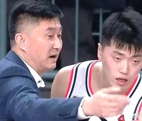 乐鱼官方入口-评分从2.9暴涨至9.8！昔日大番薯一球改变命运，球迷：排队叫嘉爷|绝杀|张皓嘉|杜锋|北京|体育赛事讨论_新浪体育_新浪新闻
