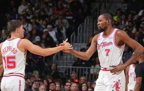 乐鱼登录入口-杜兰特背靠背85分钟！连砍36+32分！复仇东部第一！